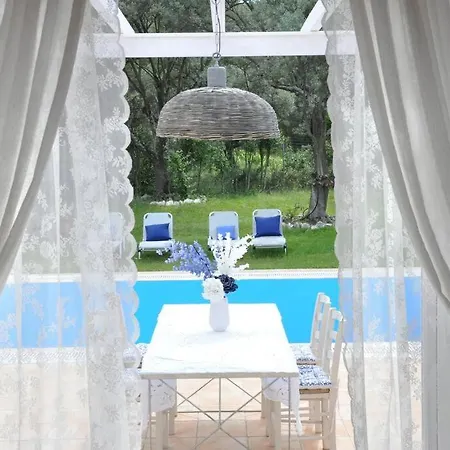 Вилла Villa Erietta & Villa Ariana Near Lefkas Center