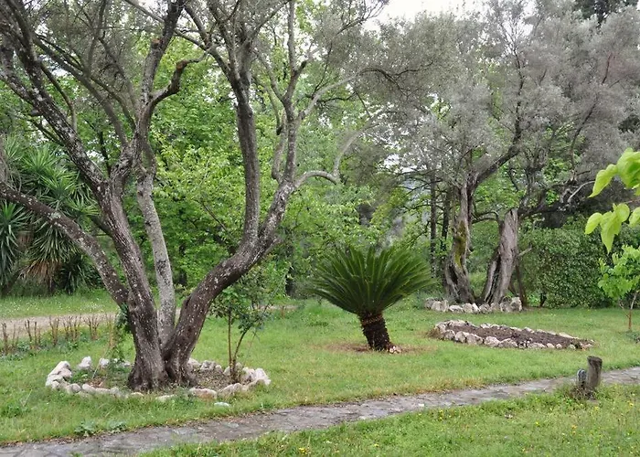 Βίλα Erietta & Ariana Near Lefkas Center *