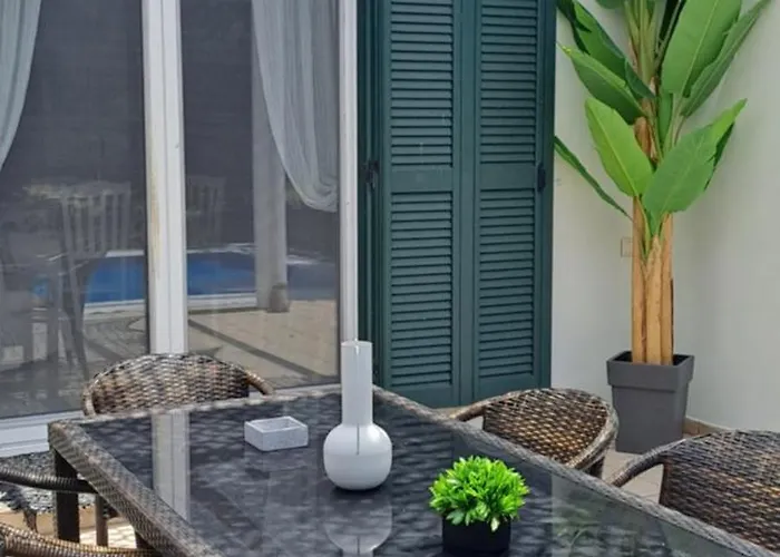 Βίλα Erietta & Ariana Near Lefkas Center *